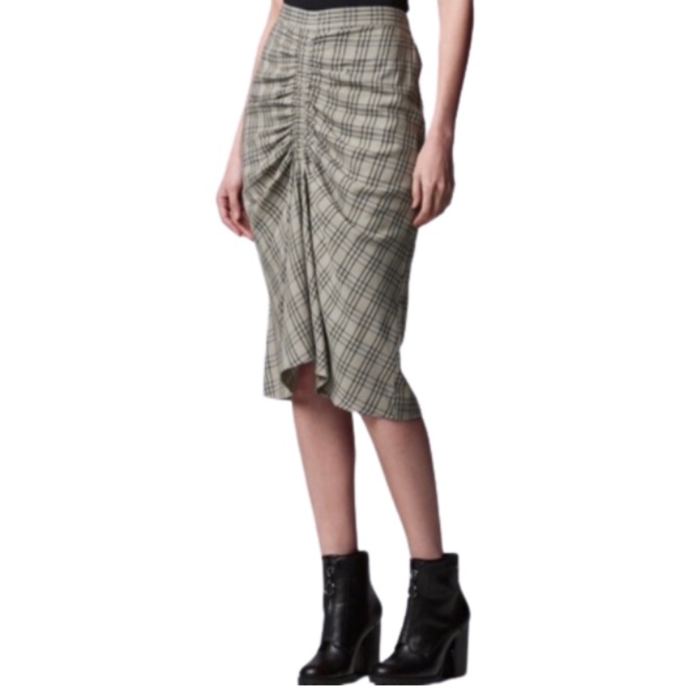SIMPLY VERA WANG: gray plaid skirt